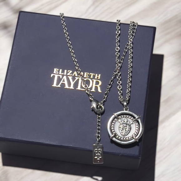Vintage Elizabeth Taylor 6-Piece Roman Coin Necklace and Bracelet  Set - NIB - Picture 2 of 13